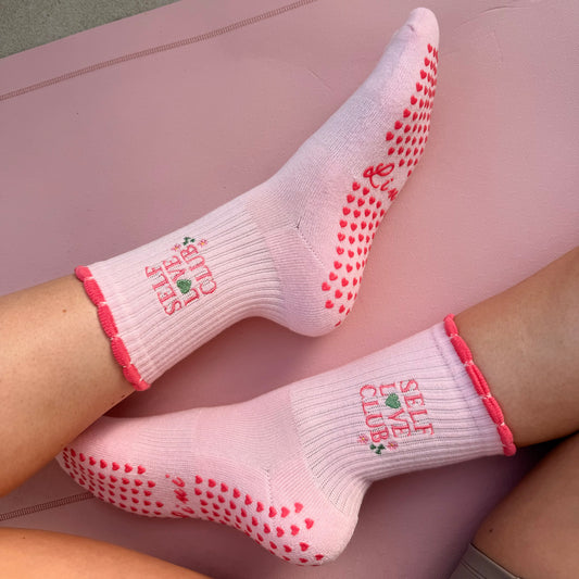 SELF LOVE – Lini Grip Socks | Pilates Socken rutschfest | Full Sole Grip & Bestickung